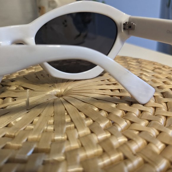 White sunglasses - Cat eye - Picture 4 of 5